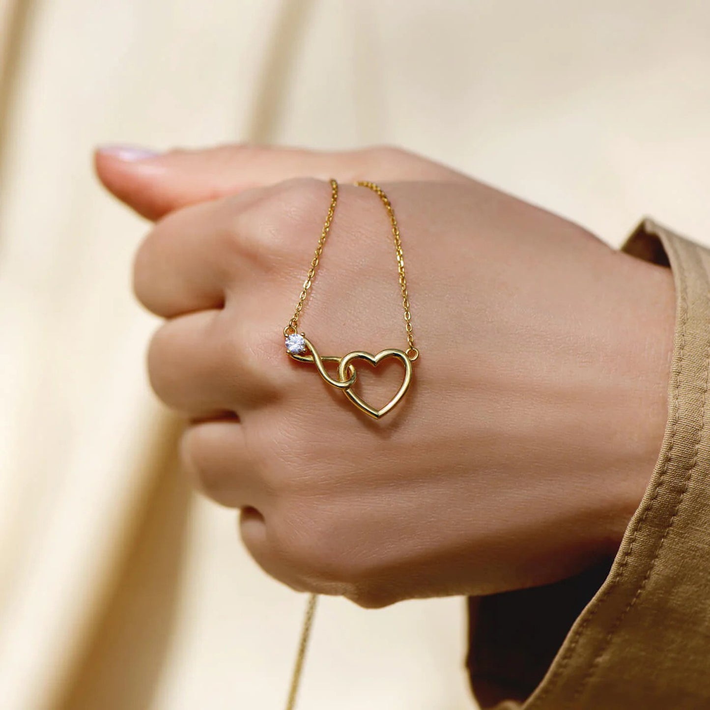 Honeybee Mumford's Heart Shape 18K Gold-Plated Necklace