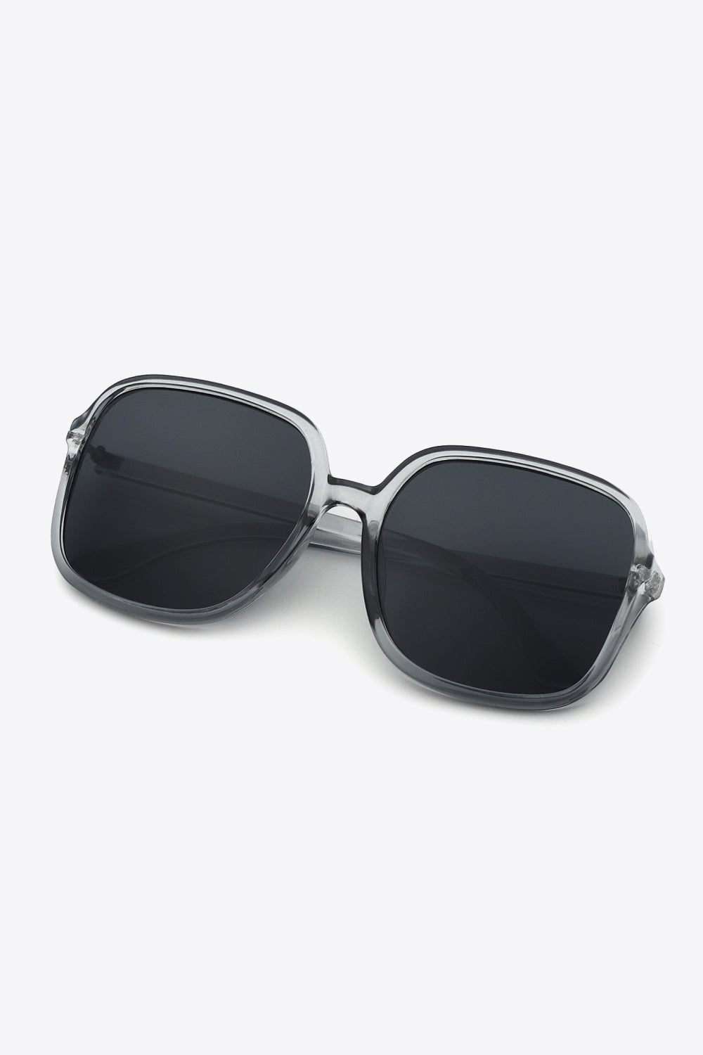 Honeybee Mumford's Square Sunglasses