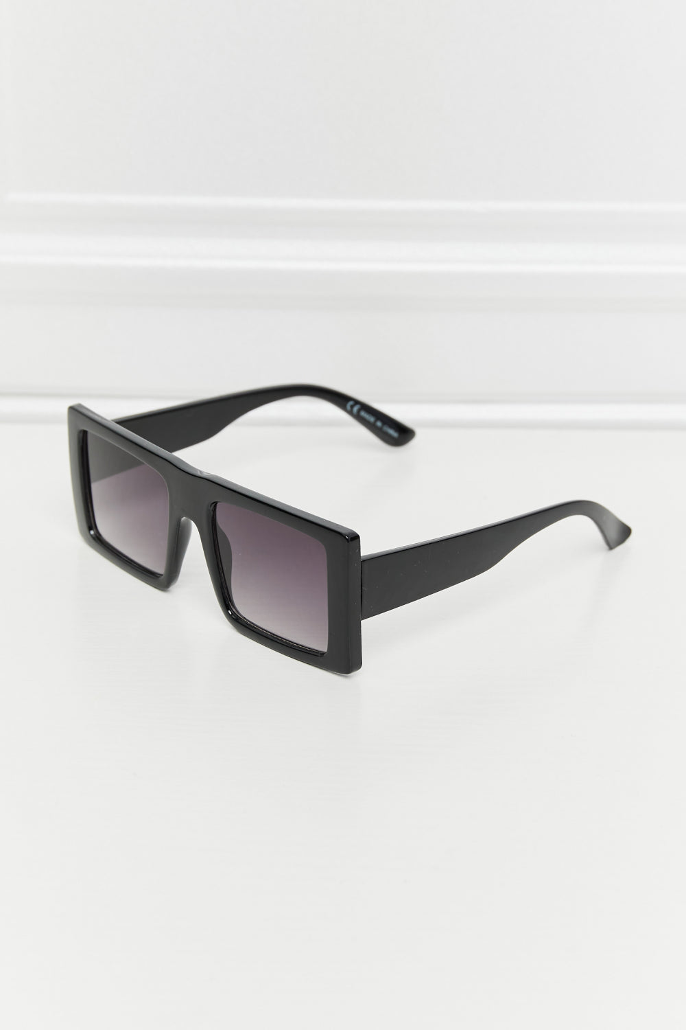 Honeybee Mumford's Square Sunglasses