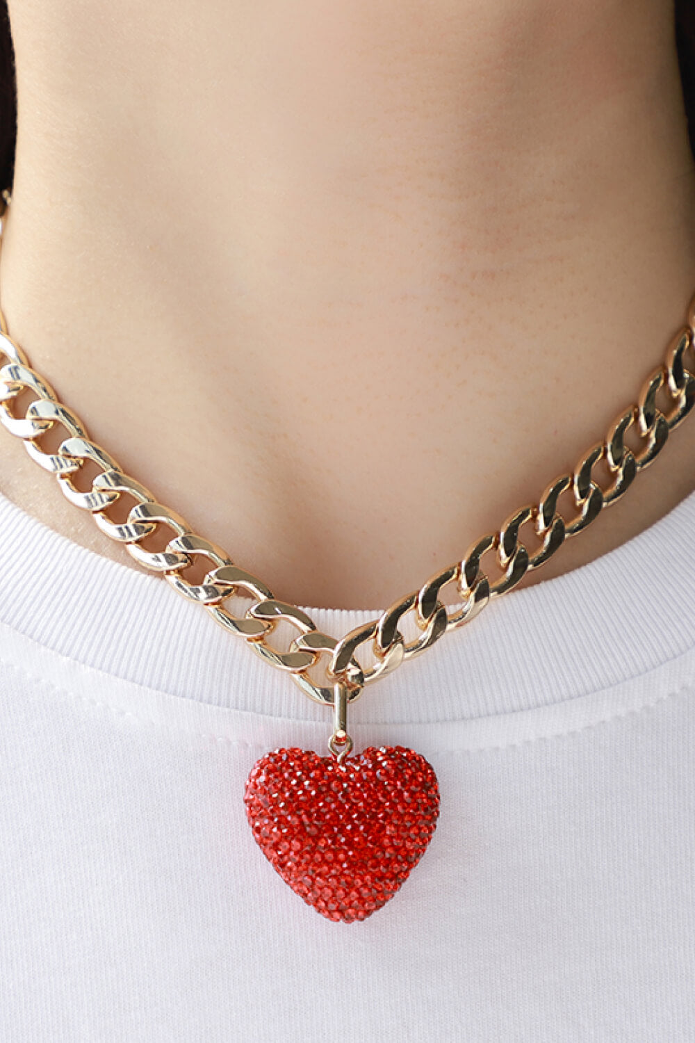 honeybee Mumford's Rhinestone Heart Pendant Curb Chain Necklace