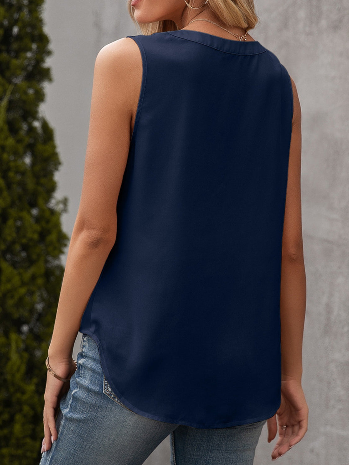 Honeybee Mumford's Solid Notched Sleeveless Blouse