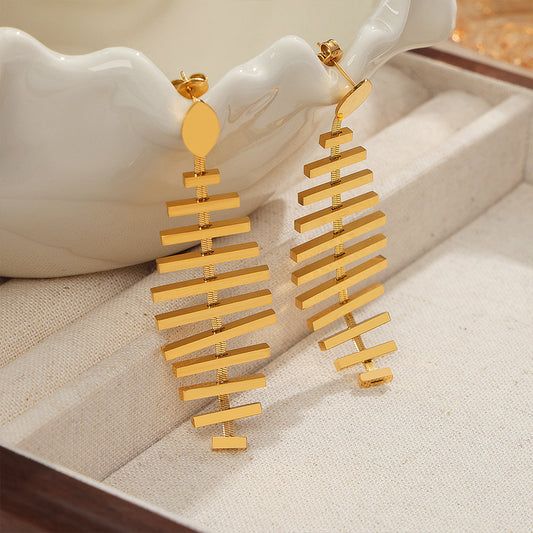 honeybee Mumford's Fishbone Shape Earrings