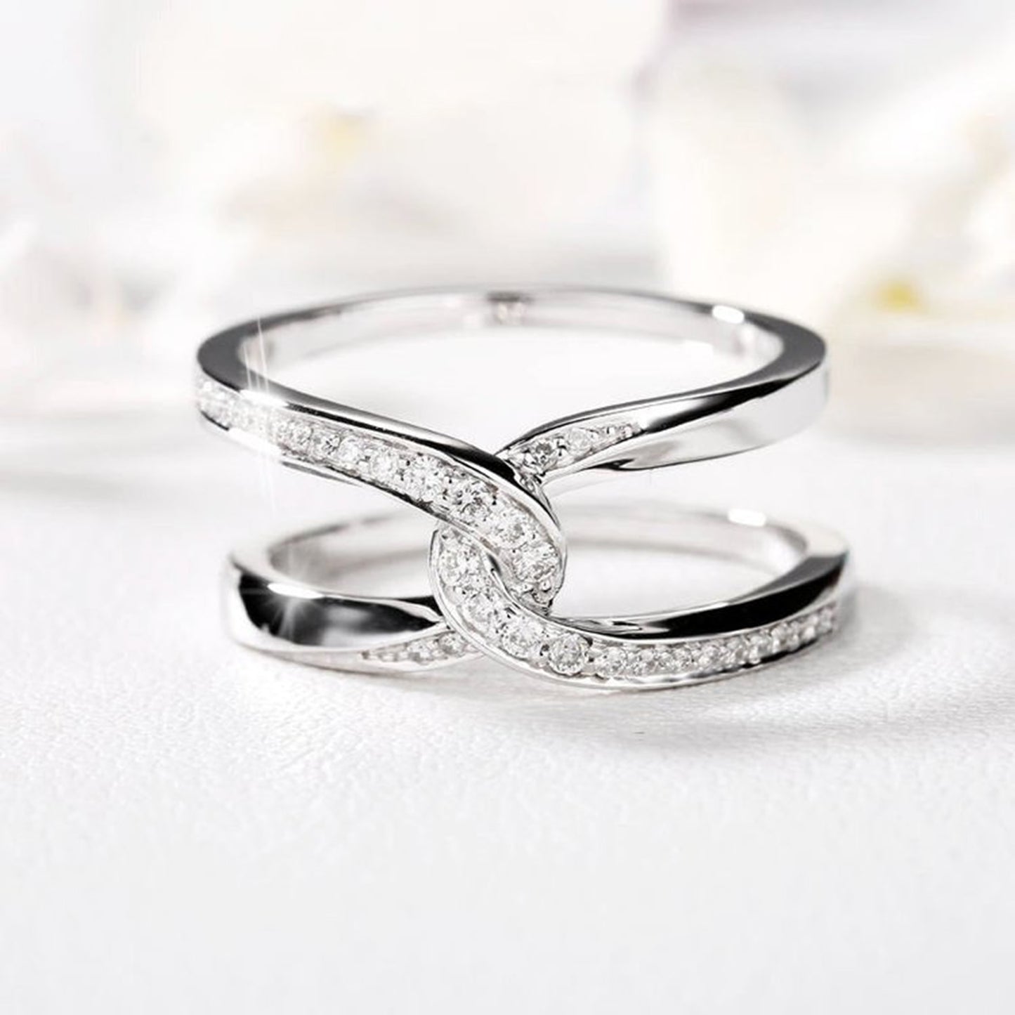 Honeybee Mumford's Twisted Double-layered Ring