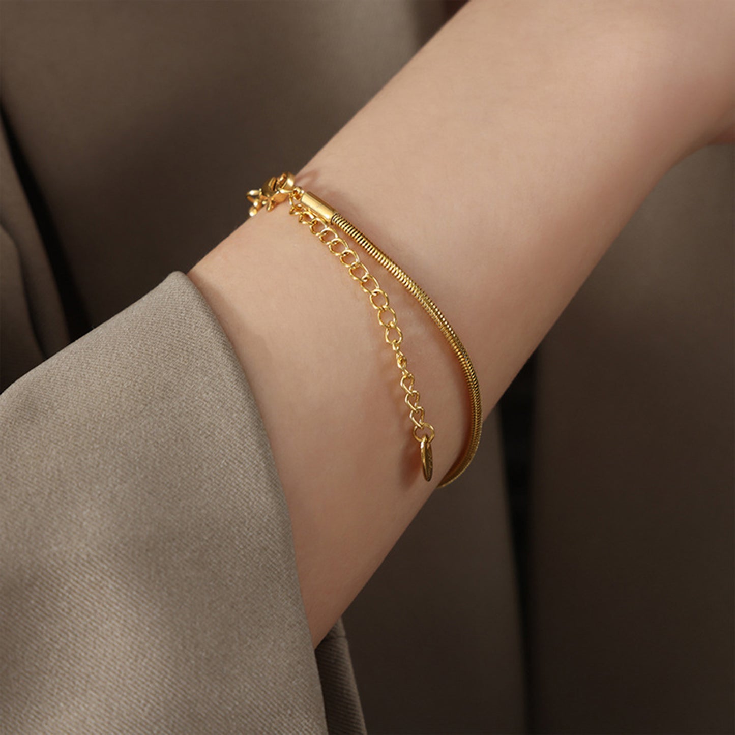 honeybee Mumford's 18K Gold-Plated Minimalist Bracelet