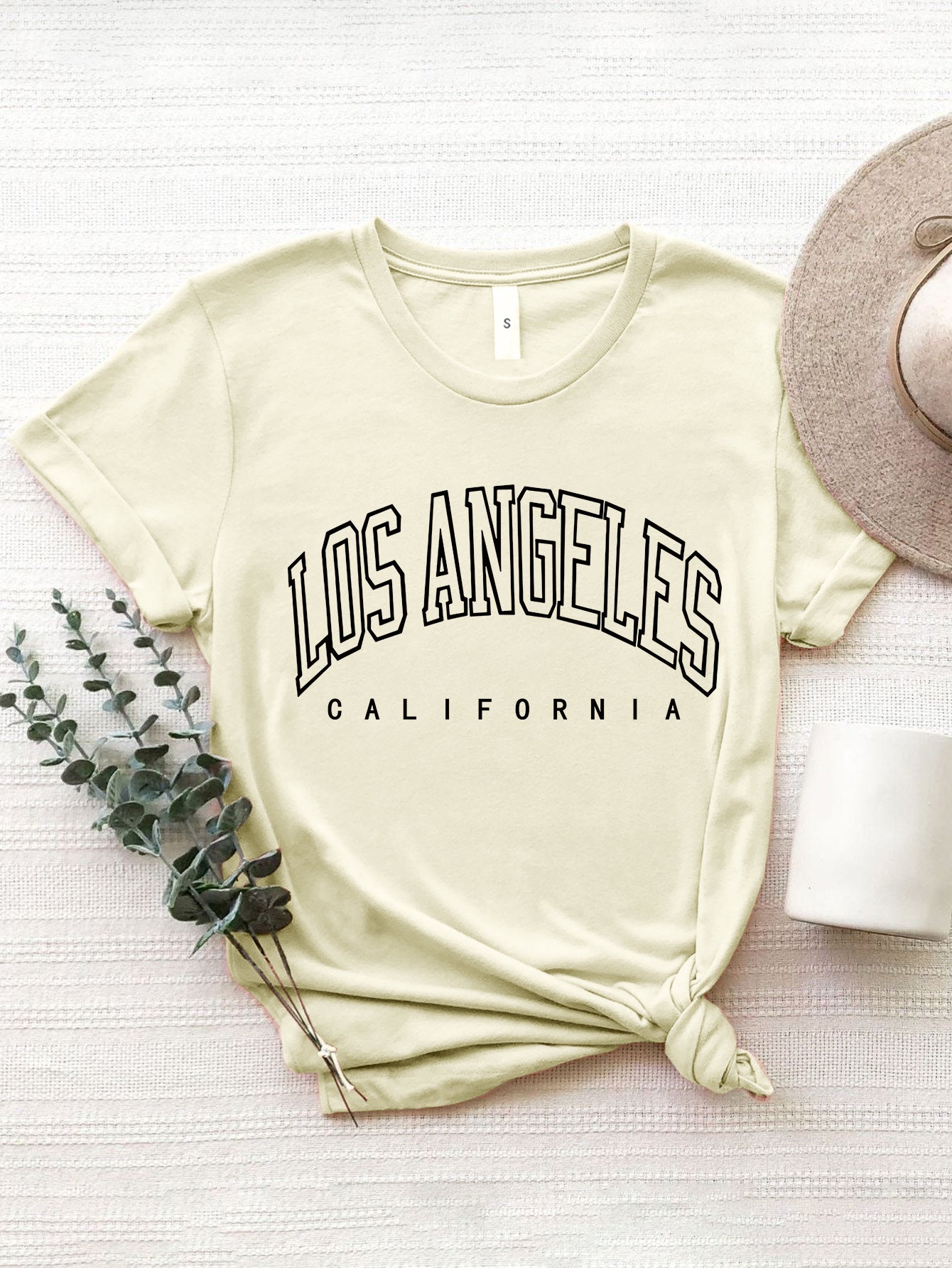 Honeybee Mumford's LOS ANGELES CALIFORNIA Round Neck T-Shirt