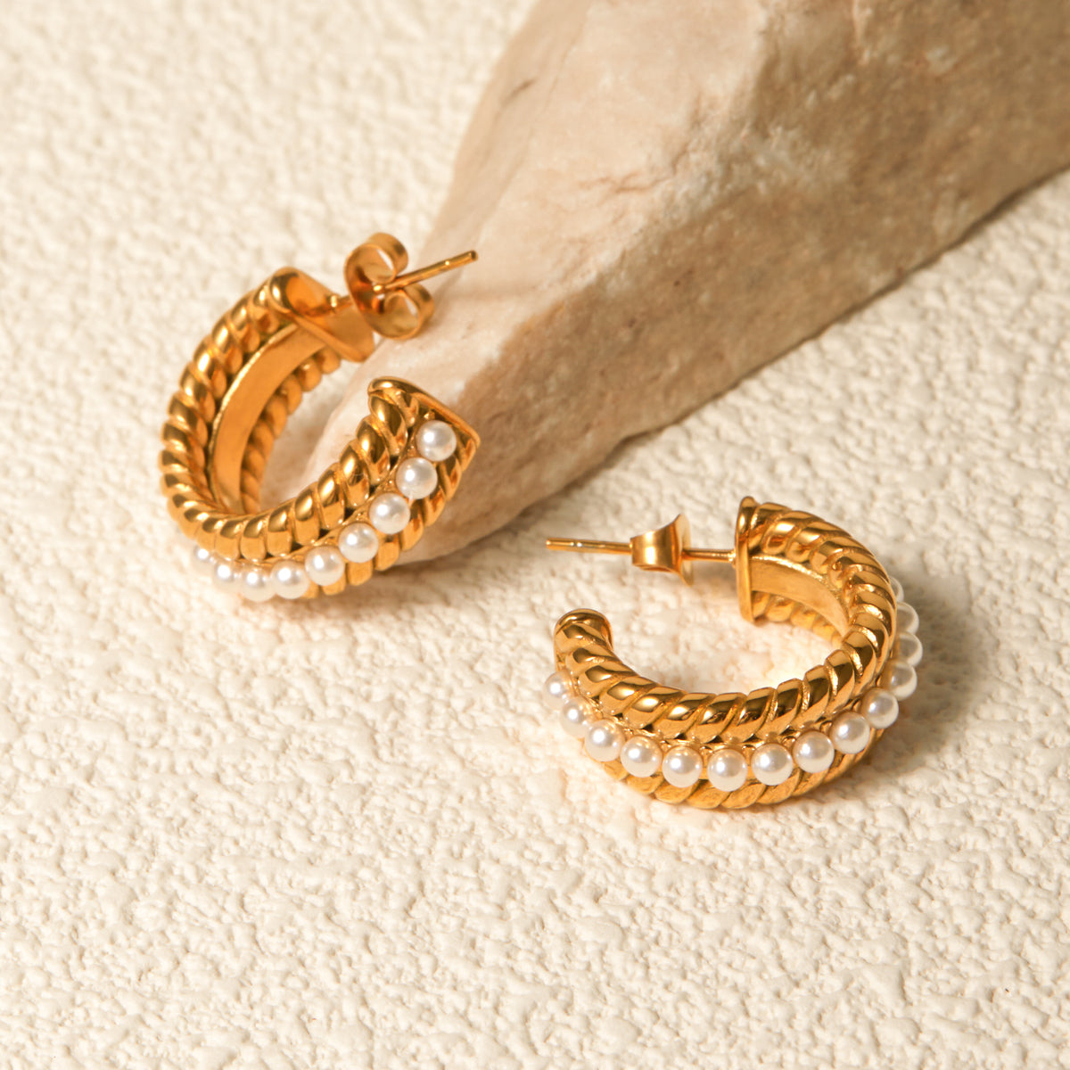 honeybee Mumford's Pearl C-Hoop Earrings