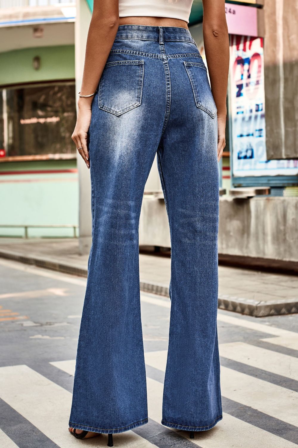 Honeybee Mumford's Buttoned Loose Fit Jeans with Pockets