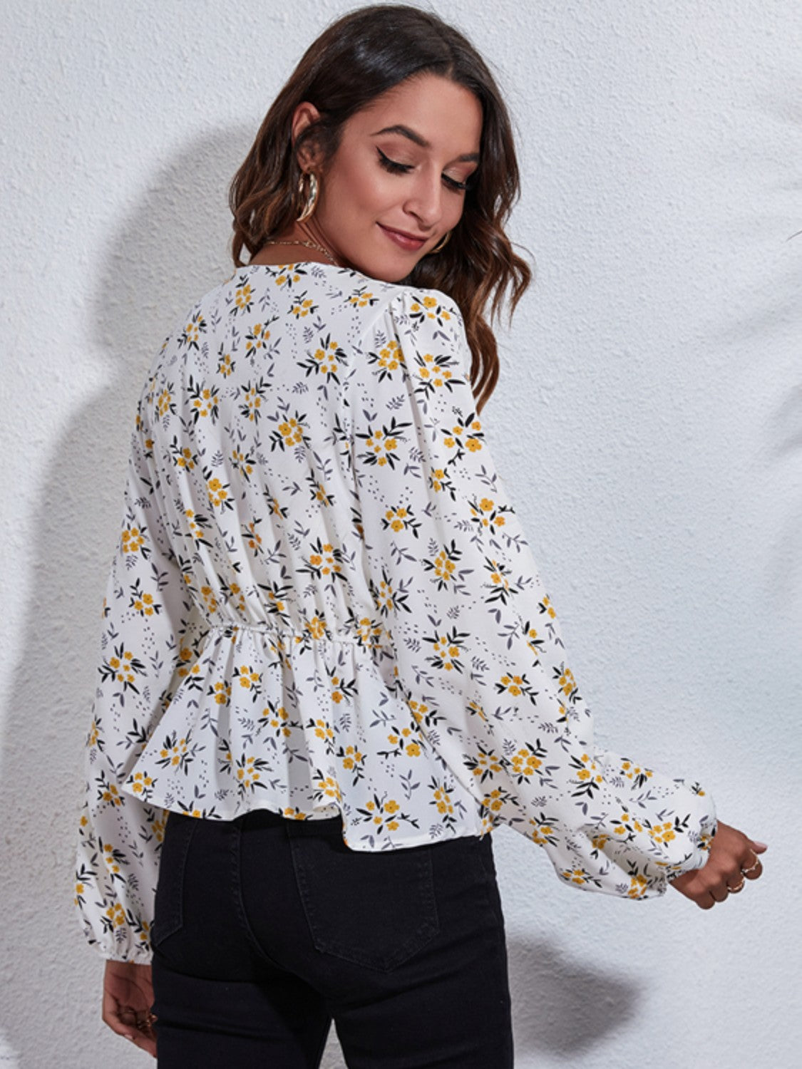 Honeybee Mumford's Floral V-Neck Balloon Sleeve Peplum Blouse