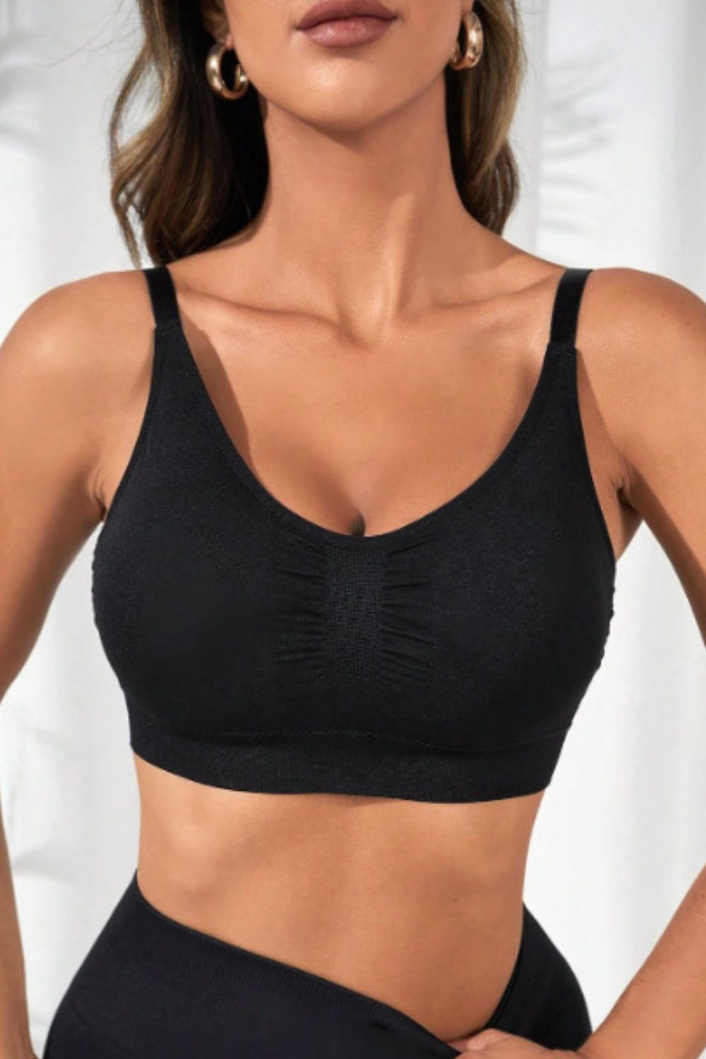 Honeybee Mumford's Scoop Neck Cropped Active Bra