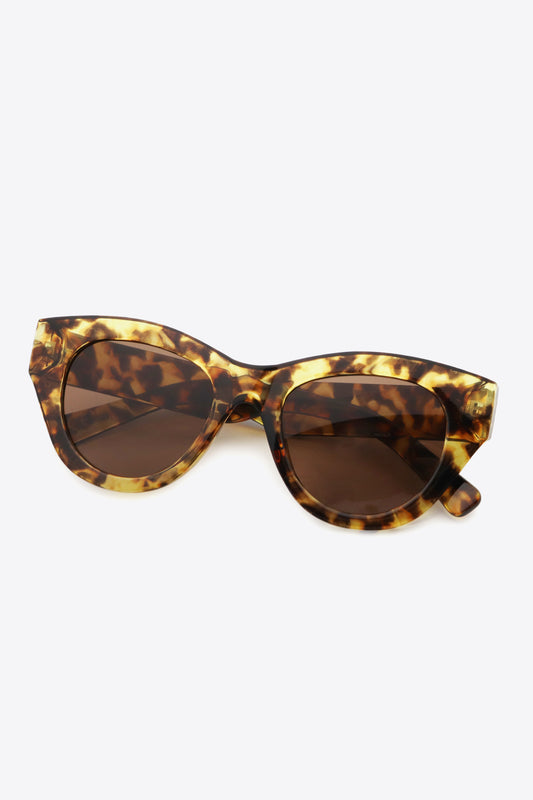 Honeybee Mumford's Tortoiseshell Wayfarer Sunglasses