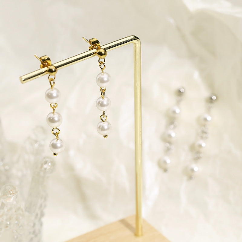 honeybee Mumford's Freshwater Pearl Earrings