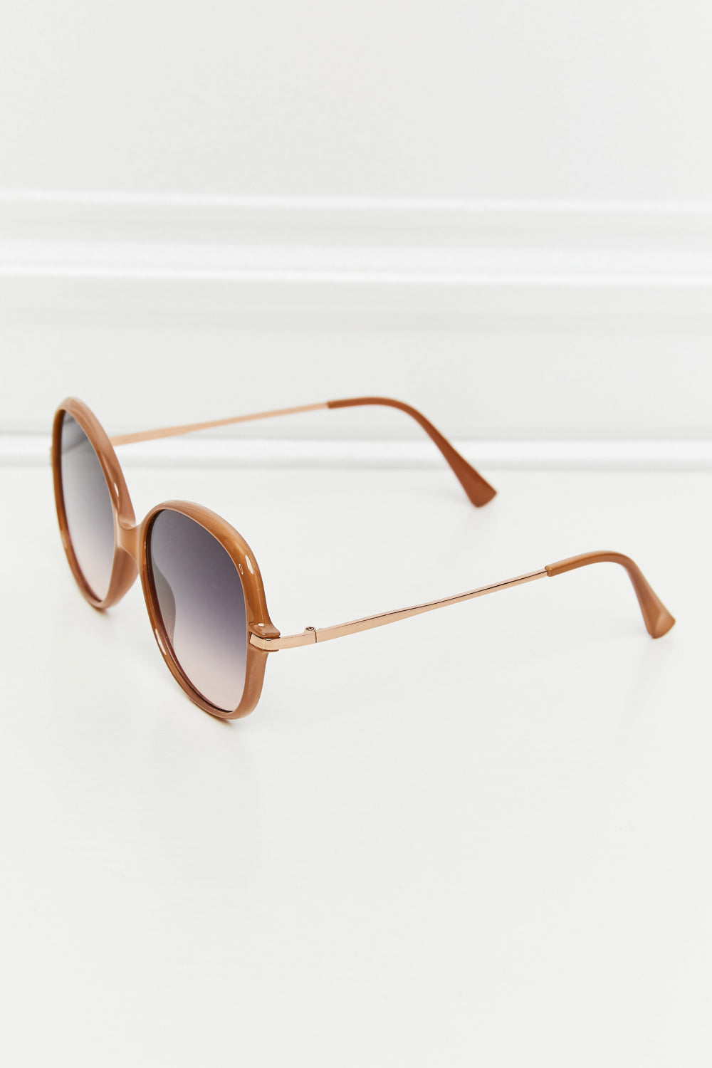 Honeybee Mumford's Metal-Plastic Hybrid Full Rim Sunglasses