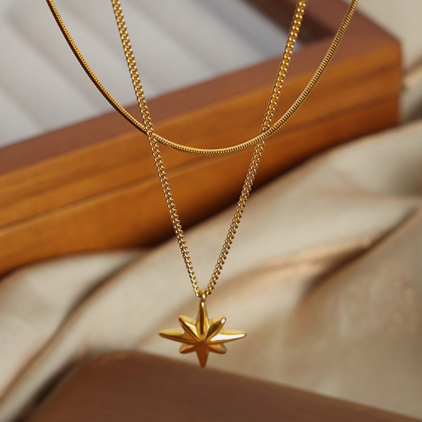 Honeybee Mumford's Star Pendant Double-Layered Necklace