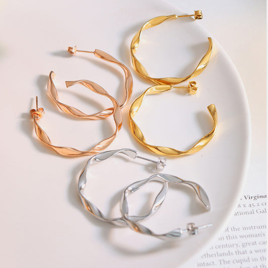 honeybee Mumford's C-Hoop Earrings