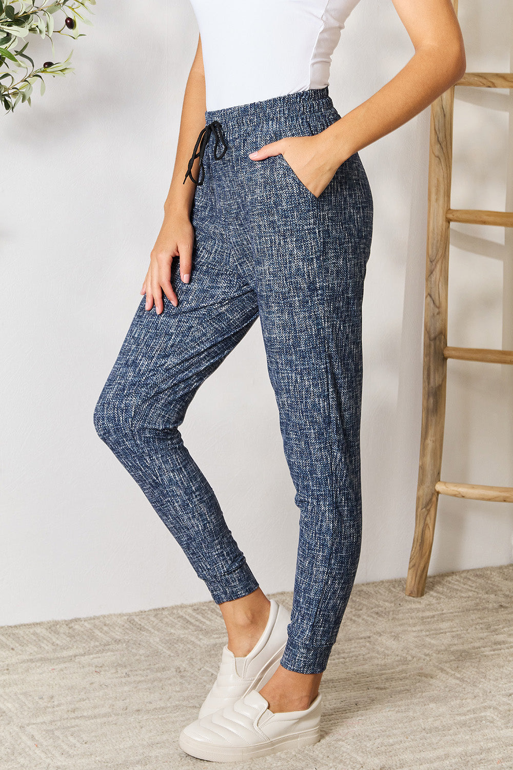 Honeybee Mumford's LOVEIT Heathered Drawstring Leggings with Pockets