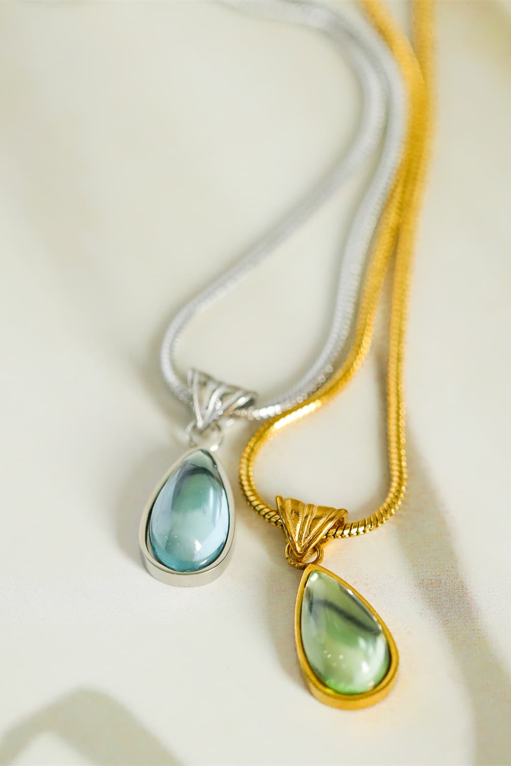 Honeybee Mumford's Teardrop Shape Pendant Necklace