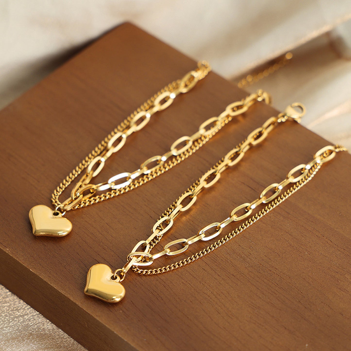 honeybee Mumford's Heart Shape Lobster Closure Chain Bracelet