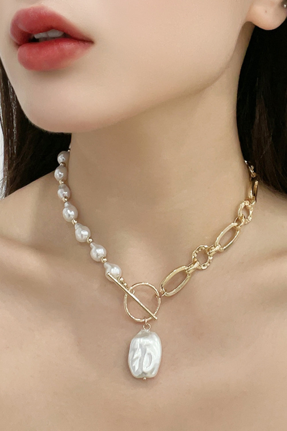 honeybee Mumford's Half Pearl Half Chain Toggle Clasp Necklace