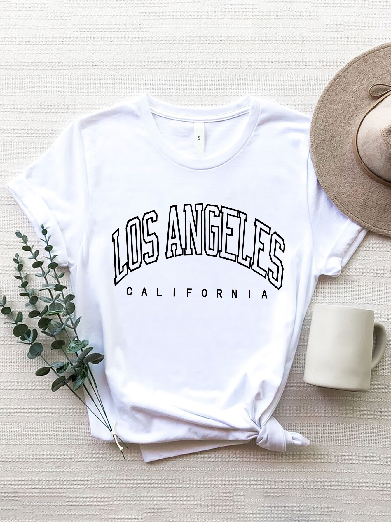 Honeybee Mumford's LOS ANGELES CALIFORNIA Round Neck T-Shirt