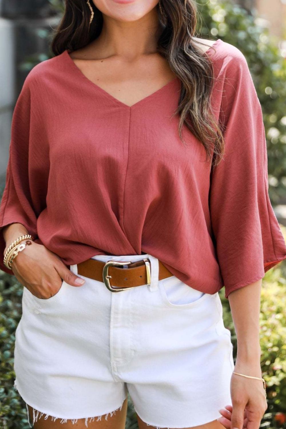 Honeybee Mumford's V-Neck Half Sleeve Blouse