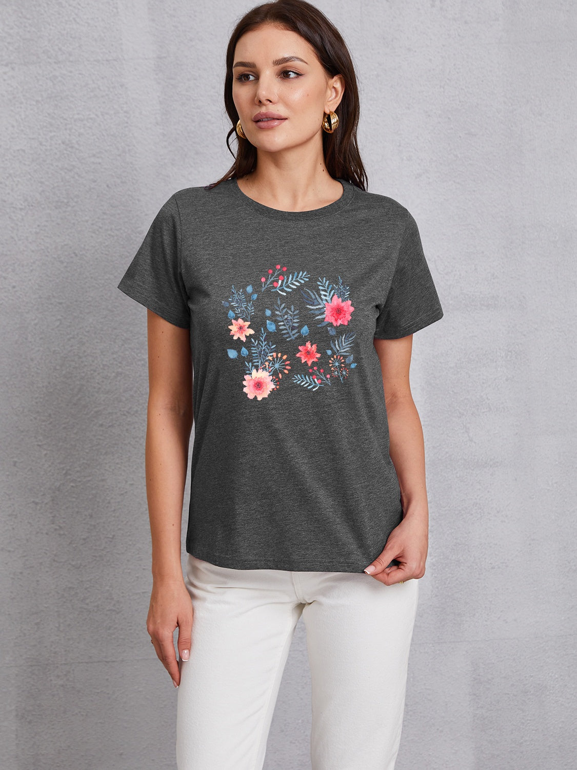 Honeybee Mumford's Flower Round Neck Short Sleeve T-Shirt