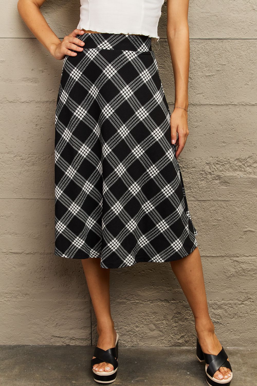 Honeybee Mumford's Wide Waistband Knee Length Skirt