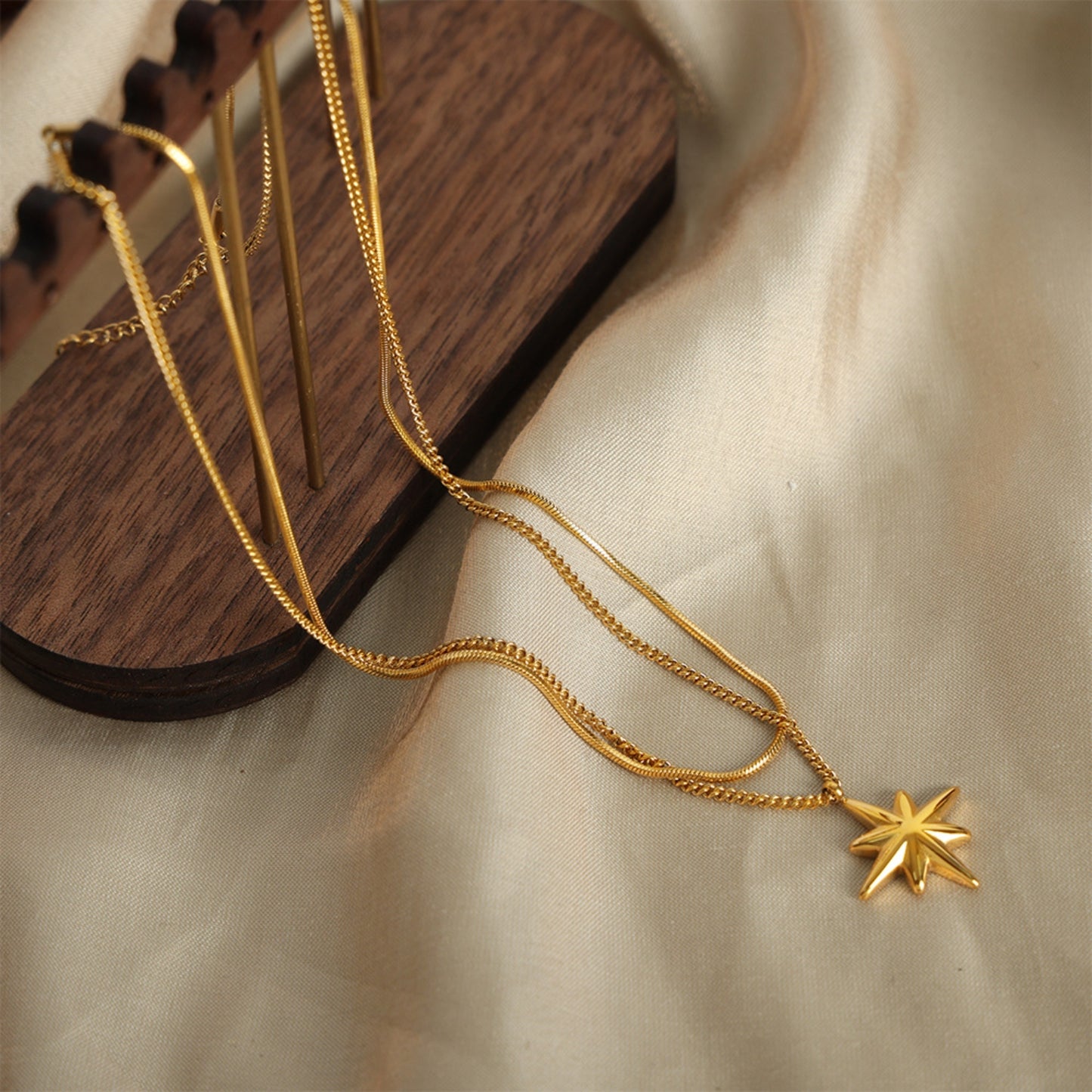 Honeybee Mumford's Star Pendant Double-Layered Necklace