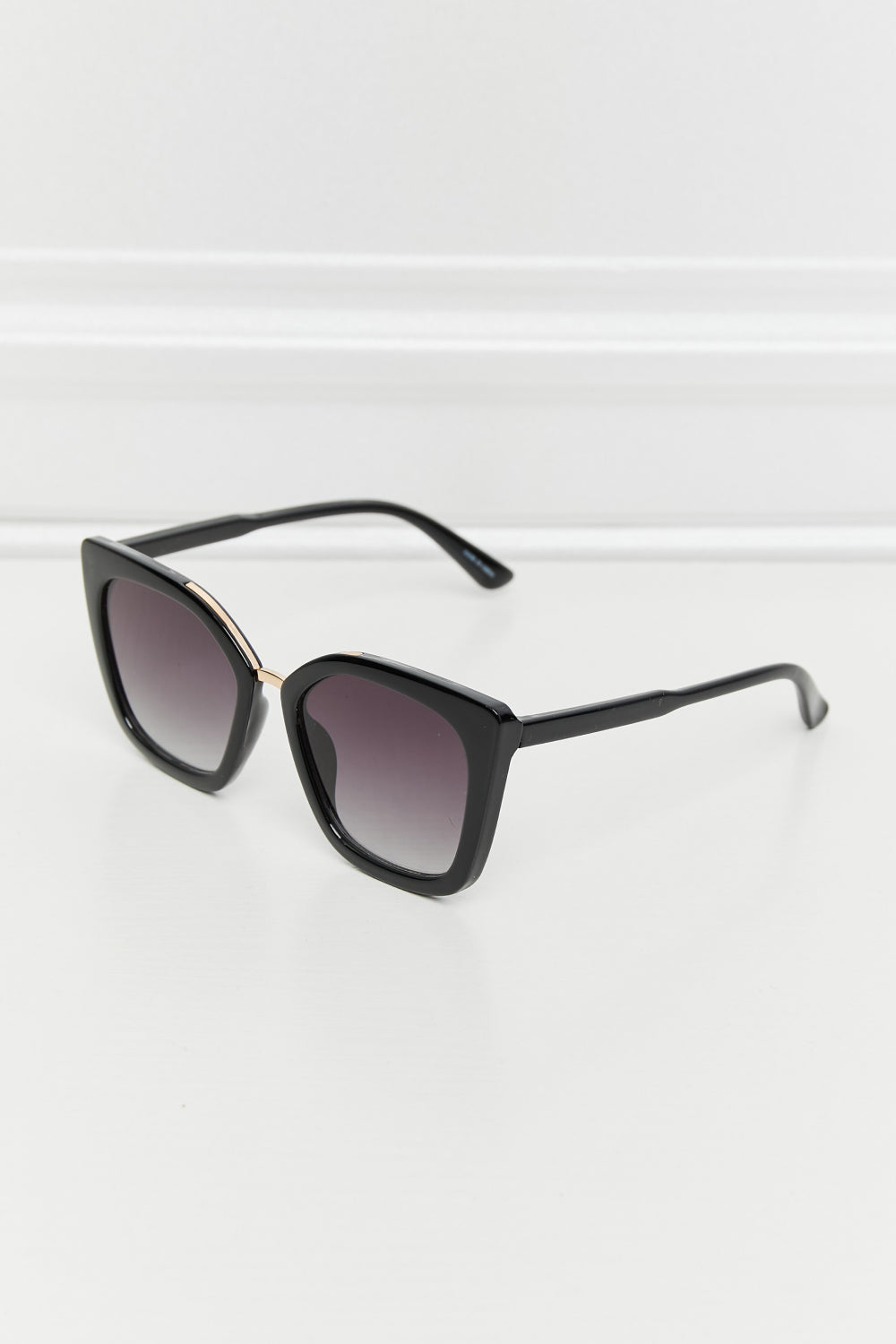 Honeybee Mumford's Cat Eye Full Rim Sunglasses