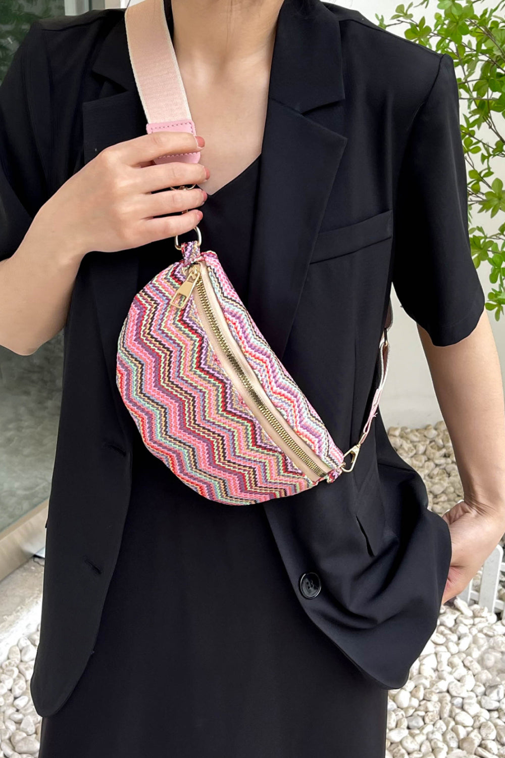 honeybee Mumford's Chevron Straw Sling Bag