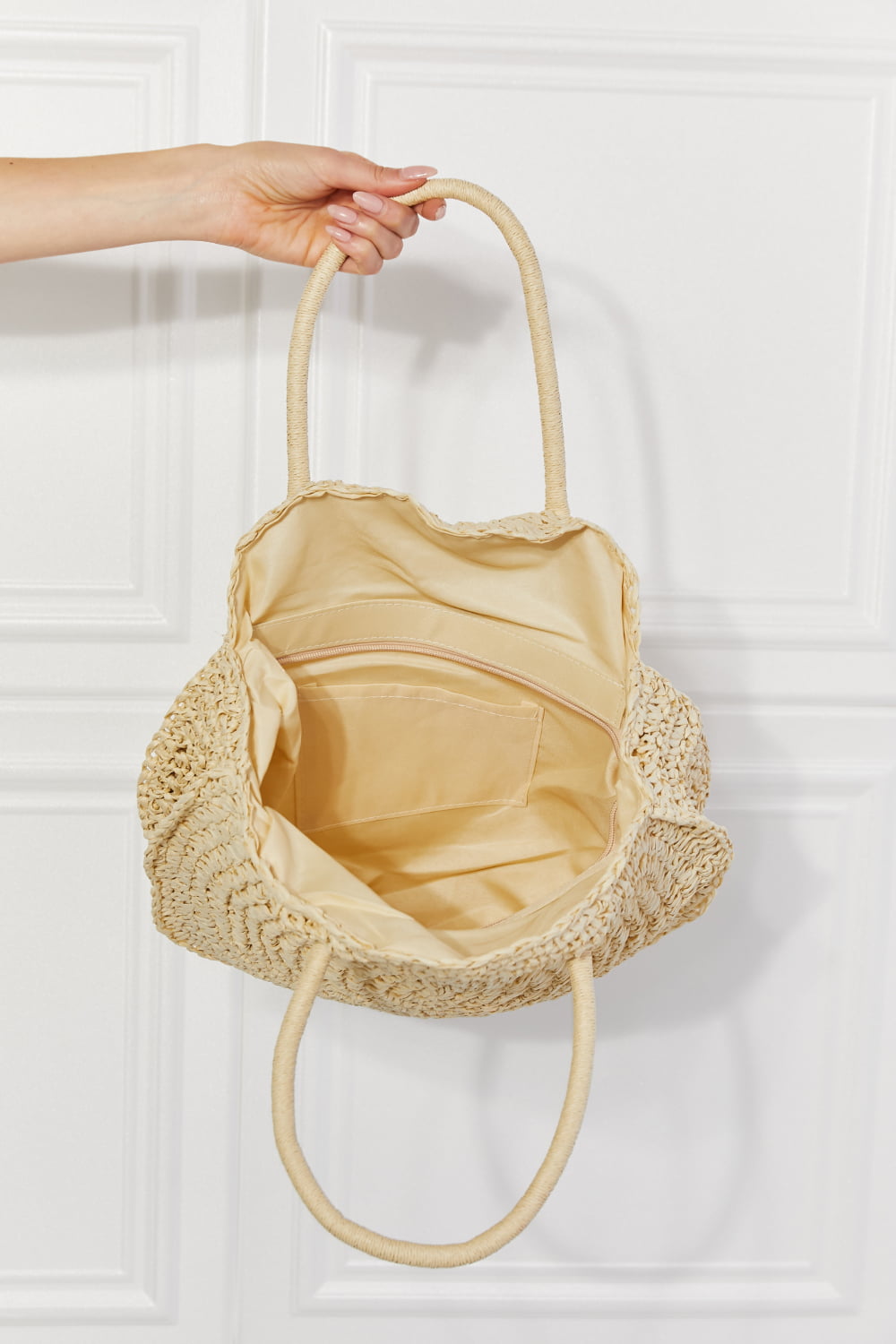 Honeybee Mumford's Honeybee Mumford's Beach Date Straw Rattan Handbag in Ivory