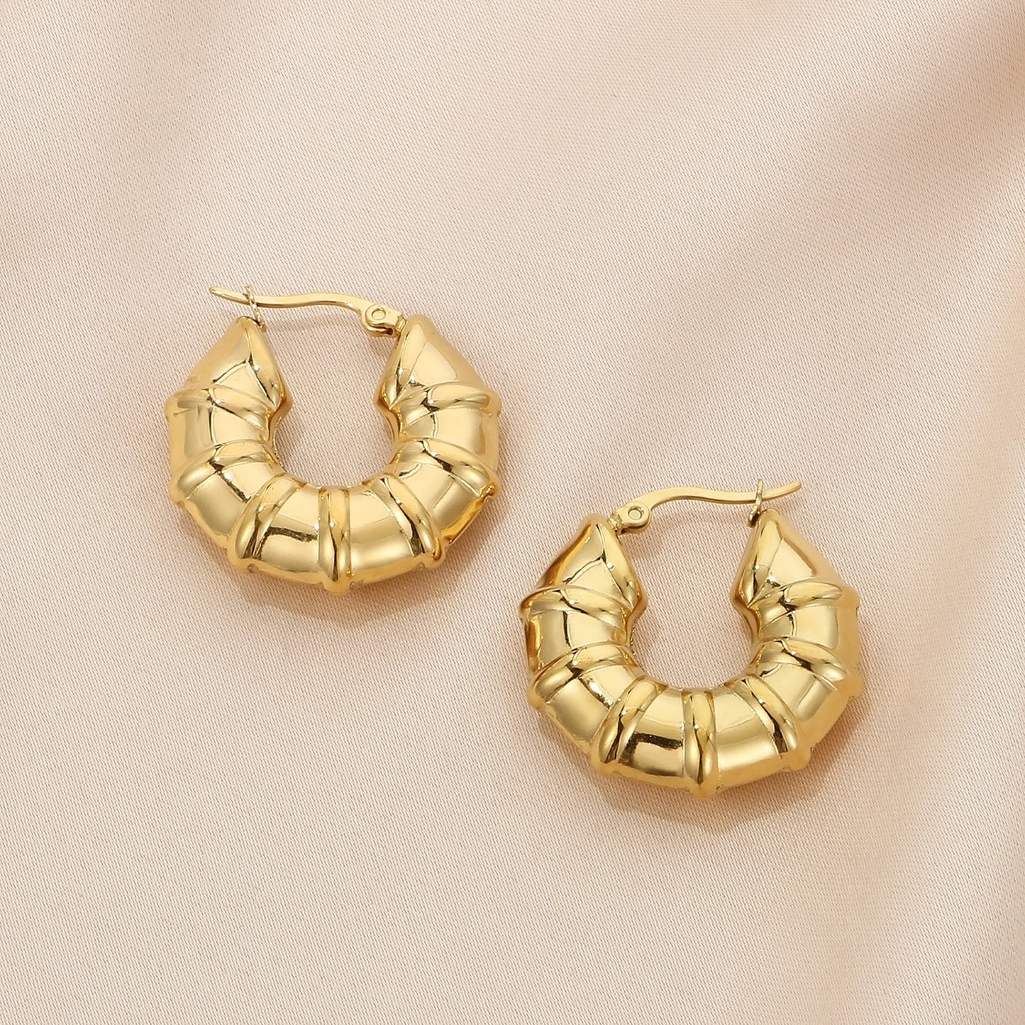 honeybee Mumford's Hinged Hoop Earrings