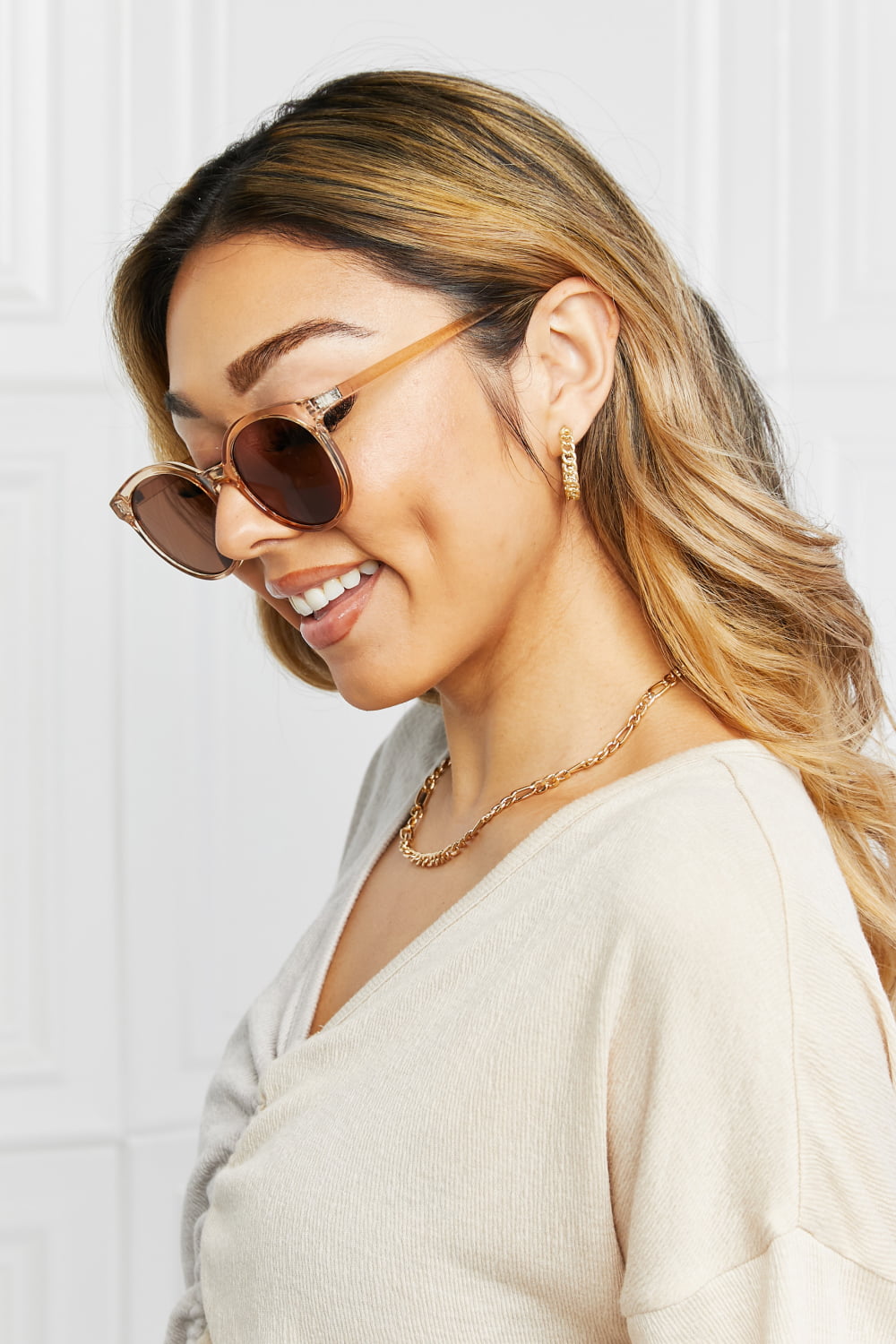 Honeybee Mumford's Round Full Rim Frame Sunglasses