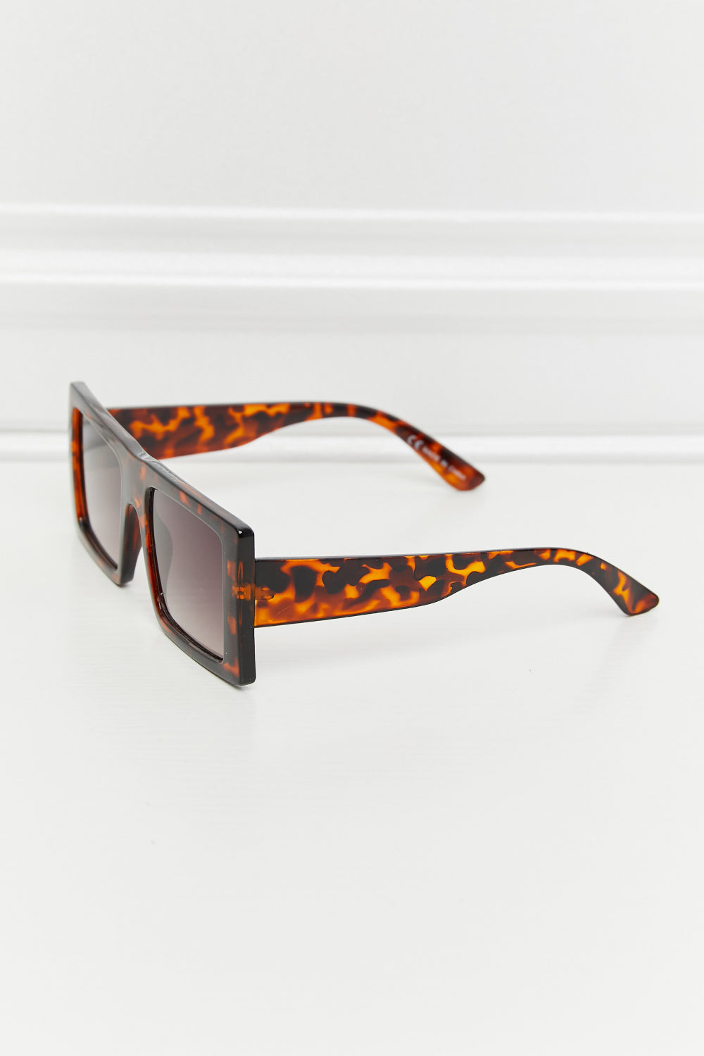 Honeybee Mumford's Square Sunglasses