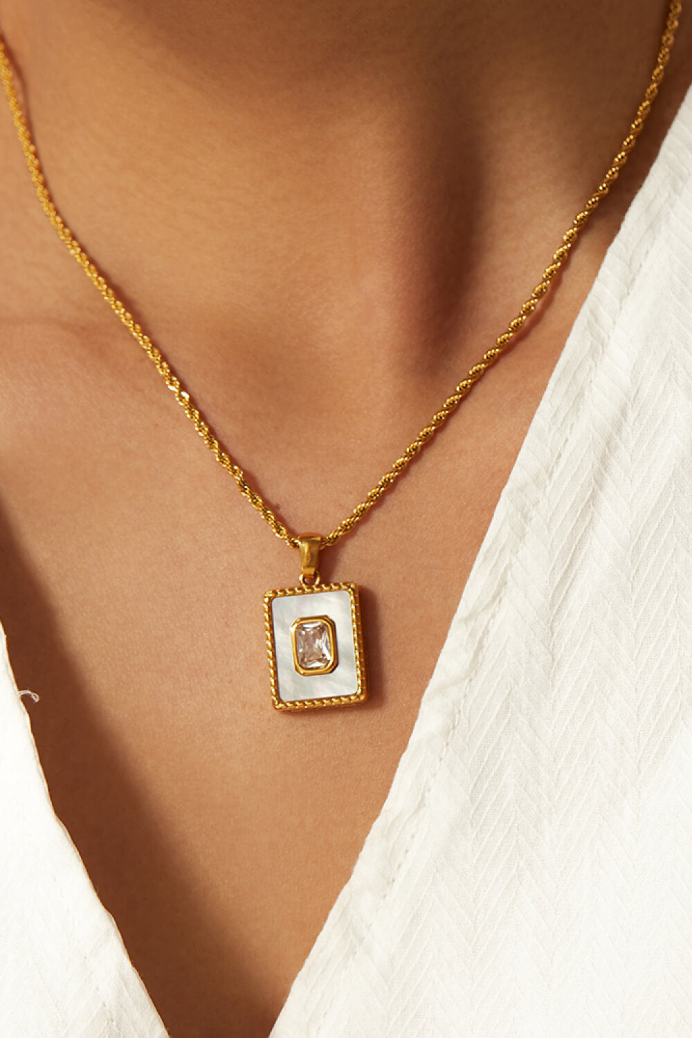 Honeybee Mumford's Square Pendant Twisted Chain Necklace