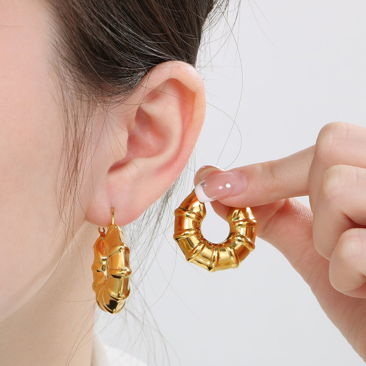 honeybee Mumford's Hinged Hoop Earrings