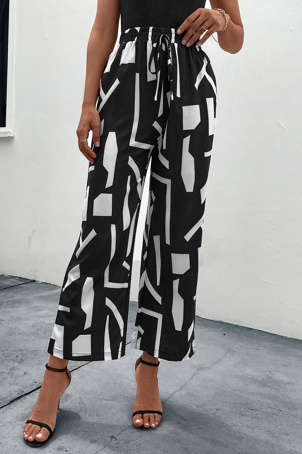 Honeybee Mumford's Printed Straight Leg Pants with Pockets