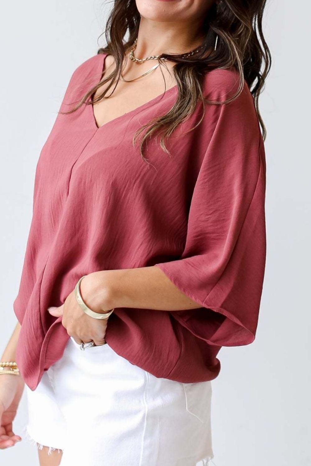 Honeybee Mumford's V-Neck Half Sleeve Blouse