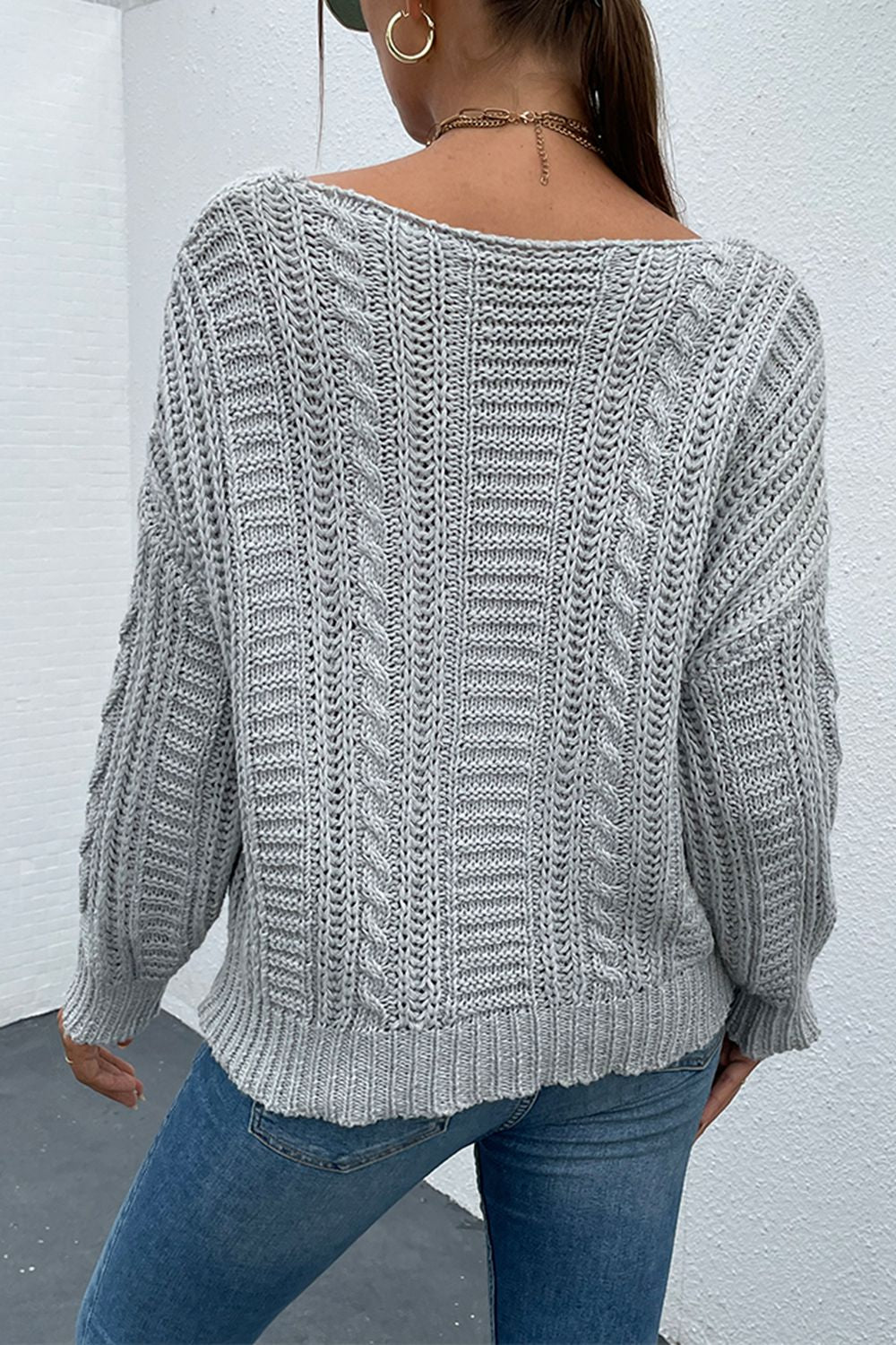 Honeybee Mumford's V-Neck Cable-Knit Long Sleeve Sweater