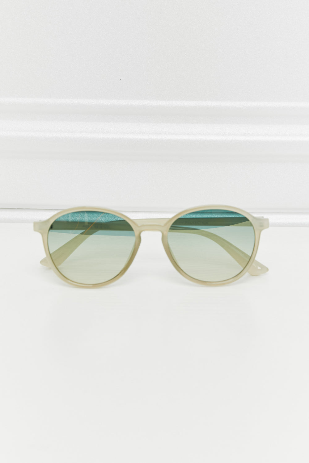 Honeybee Mumford's Full Rim Frame Sunglasses