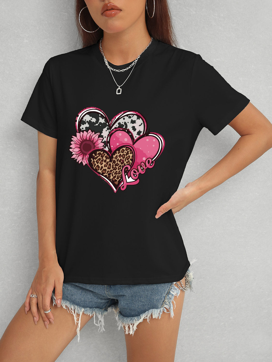 Honeybee Mumford's Heart Round Neck Short Sleeve T-Shirt